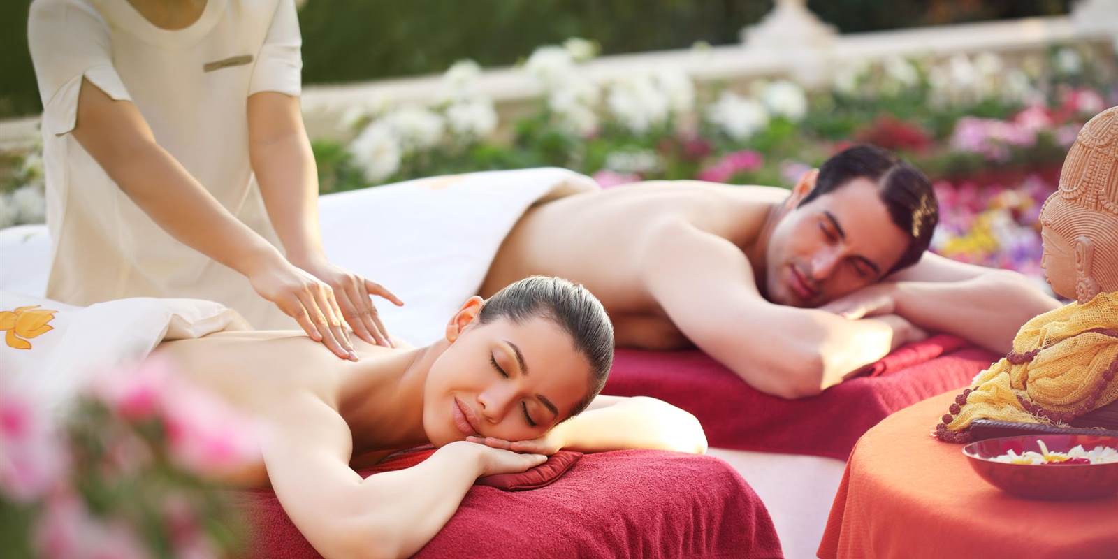 Enhance Your Corporate Wellness: Business Trip Office Massage Explained